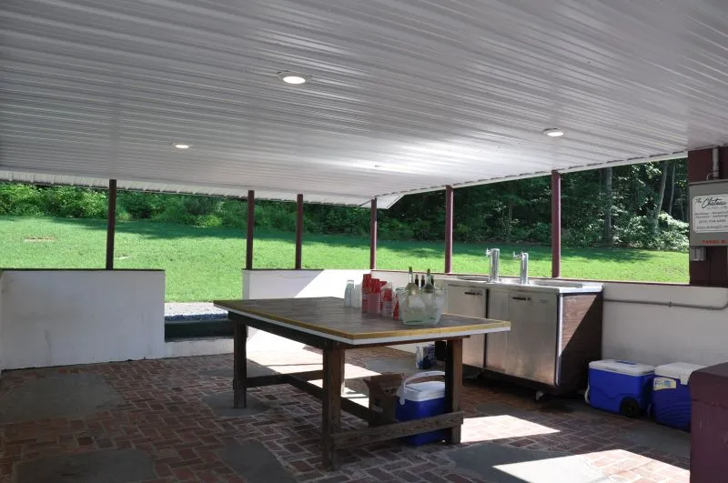 Outdoor kitchen